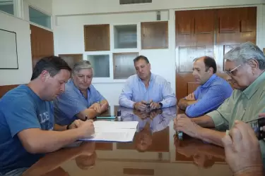 Cooperativa Larroud�