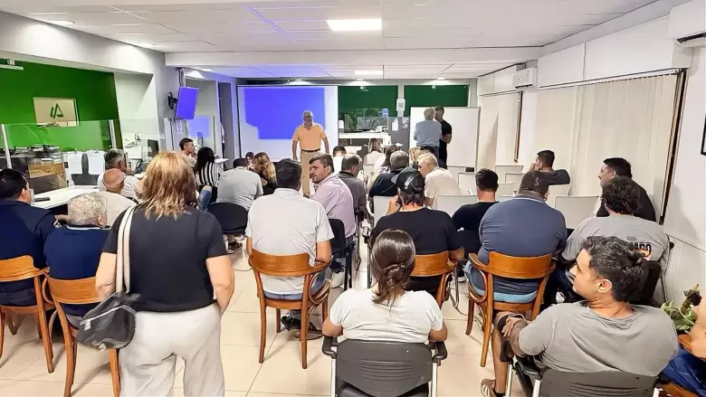 Coop Almafuerte - Asamblea extraordinaria: proyecto social viviendas